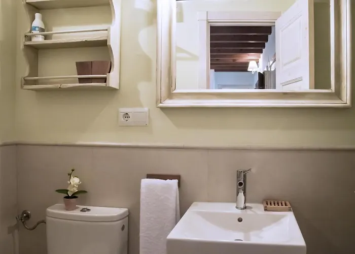 La Casa Del Transito - Living Toledo